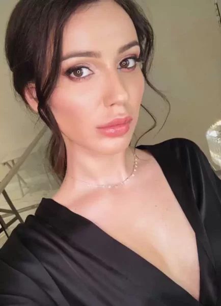 Юлия Вахонина