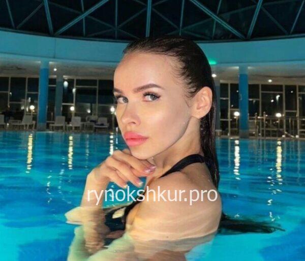 Анна Маслова