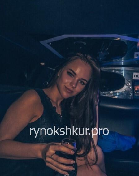 Полина Крутикова