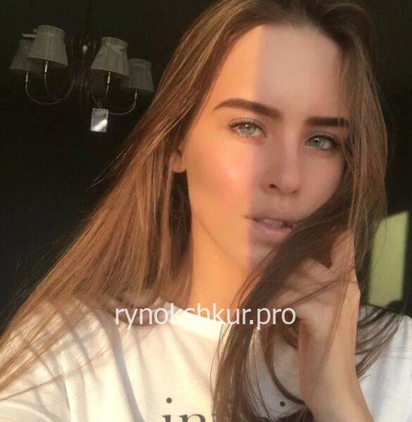 Анна Новоселова